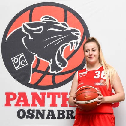Basketball team shooting Panthers Academy Osnabrück on 23 10 2020 in the OSC hall in Osnabrück Lower Saxony Germany Tessa Strompen Panthers Academy Osnabrück, 2 DBBL North, portrait date 2020 2021