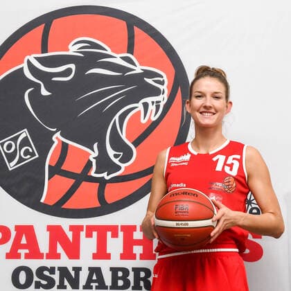 Basketball team shooting Panthers Academy Osnabrück on 23 10 2020 in the OSC hall in Osnabrück Lower Saxony Germany Michelle Müller Panthers Academy Osnabrück, 2 DBBL North, portrait date 2020 2021