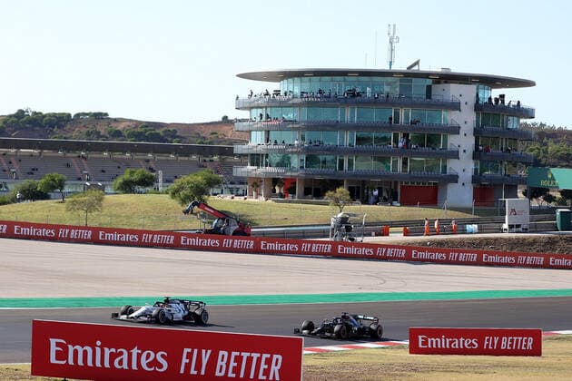FORMULA 1 HEINEKEN PORTUGUESE GRAND PRIX 2020 23 10 2020, Autodromo Internacional do Algarve, Portimao, FORMULA 1 HEINEKEN PORTUGUESE GRAND PRIX 2020, in the picture Daniil Kvyat RUS 26 , Scuderia AlphaTauri Honda, Lewis Hamilton GB 44 , Mercedes AMG Petronas F1 Team nordphotoxBratic nph00250