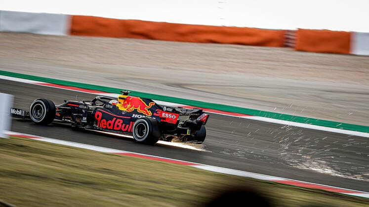 FORMULA 1 HEINEKEN PORTUGUESE GRAND PRIX 2020 23 10 2020, Autodromo Internacional do Algarve, Portimao, FORMULA 1 HEINEKEN PORTUGUESE GRAND PRIX 2020, in the picture Max Verstappen NEL 33 , Aston Martin Red Bull Racing nordphotoxBratic nph00250