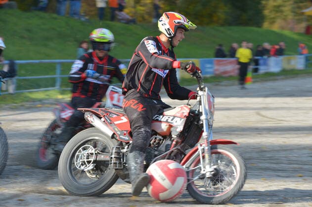 24 10 2020,Motoball Bundesliga, MSC Philippsburg vs Typhoon Mörsch Despite high speed, the ball must be guided precisely ksp