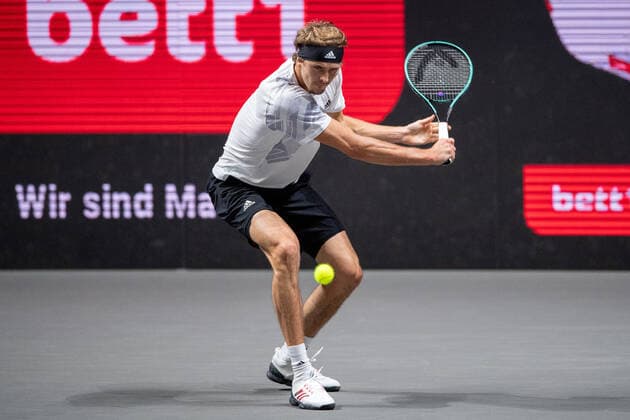 In Alexander ZVEREV GER , Alexander ZVEREV GER vs Jannik SINNER ITA , TENNIS, bett1hulks Indoor, 24 10 2020, GER, TENNIS, ATP TOUR, bett1hulks Championship, Alexander ZVEREV GER vs Jannik SINNER ITA , 24 10 2020 KOELN Copyright: xEibnerxPressefotox xBenjaminxSOELZERx EP_BSO