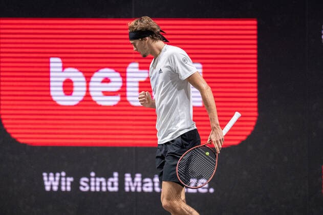 In Alexander ZVEREV GER fighting back, Alexander ZVEREV GER vs Jannik SINNER ITA , TENNIS, bett1hulks Indoor, 24 10 2020, GER, TENNIS, ATP TOUR, bett1hulks Championship, Alexander ZVEREV GER vs Jannik SINNER ITA , 24 10 2020 KOELN Copyright: xEibnerxPressefotox xBenjaminxSOELZERx EP_BSO