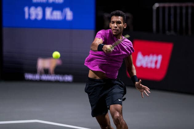 bett1HULKS Championship ATP 250 Cologne, 24 10 2020 Felix AUGER ALIASSIME CAN semi-final Felix AUGER ALIASSIME CAN 5 vs Diego SCHWARTZMAN ARG 2 bett1HULKS Championship ATP 250 on 24 10 2020 in Cologne LANXESSarena , Germany Copyright: xBEAUTIFULxSPORTS Wunderlx