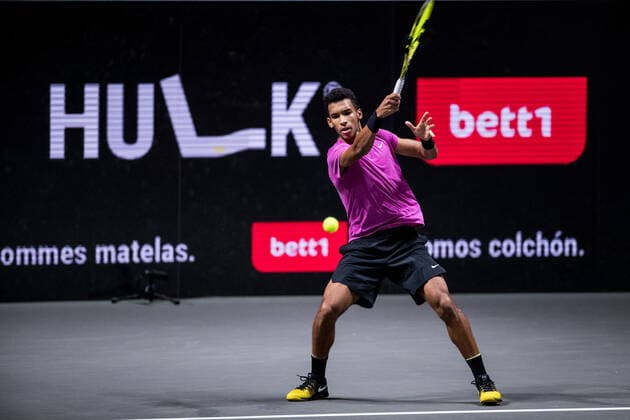 bett1HULKS Championship ATP 250 Cologne, 24 10 2020 Felix AUGER ALIASSIME CAN semi-final Felix AUGER ALIASSIME CAN 5 vs Diego SCHWARTZMAN ARG 2 bett1HULKS Championship ATP 250 on 24 10 2020 in Cologne LANXESSarena , Germany Copyright: xBEAUTIFULxSPORTS Wunderlx