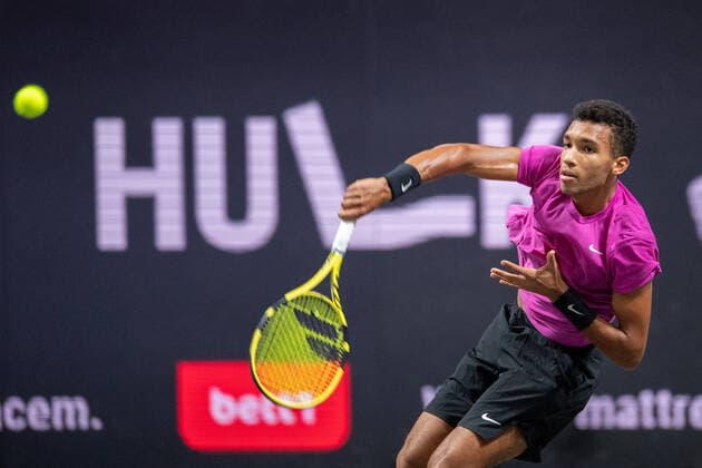 In the Felix AUGER ALIASSIME CAN , Felix AUGER ALIASSIME CAN vs Diego SCHWARTZMAN ARG , TENNIS, bett1hulks Indoor, 24 10 2020, semi final GER, TENNIS, ATP TOUR, bett1hulks Championship, Felix AUGER ALIASSIME CAN vs Diego SCHWARTZMAN ARG , semi final, 24 10 2020 COLOGNE Copyright: xEibnerxPressefotox xBenjaminxSOELZERx EP_BSO