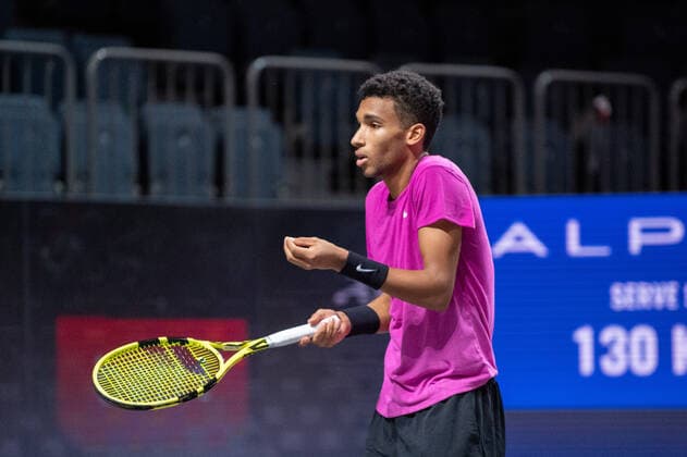 In Felix AUGER ALIASSIME CAN, Felix AUGER ALIASSIME CAN vs. Diego SCHWARTZMAN ARG , TENNIS, bett1hulks Indoor, 24 10 2020, semi final GER, TENNIS, ATP TOUR, bett1hulks Championship, Felix AUGER ALIASSIME CAN vs. Diego SCHWARTZMAN ARG , semi final, 24 10 2020 KOELN Copyright: xEibnerxPressefotox xBenjaminxSOELZERx EP_BSO