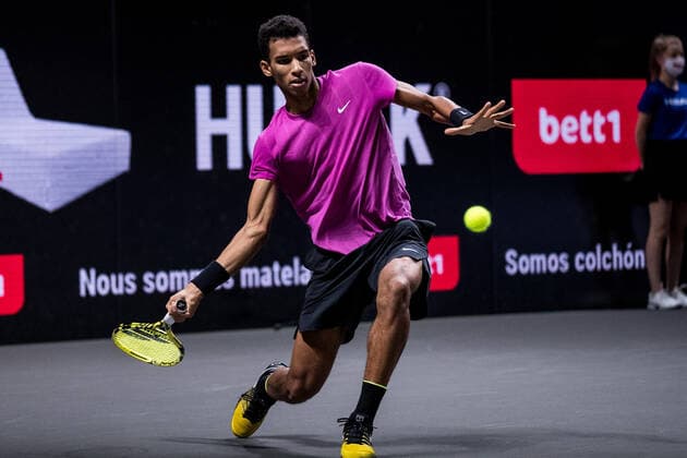 bett1HULKS Championship ATP 250 Cologne, 24 10 2020 Felix AUGER ALIASSIME CAN semi-final Felix AUGER ALIASSIME CAN 5 vs Diego SCHWARTZMAN ARG 2 bett1HULKS Championship ATP 250 on 24 10 2020 in Cologne LANXESSarena , Germany Copyright: xBEAUTIFULxSPORTS Wunderlx