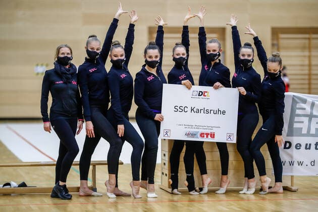 1 preliminary round of Bundesliga 1 2 in rhythmic gymnastics 24 10 2020 SSC Karsruhe e V Maxima Bachmayer, Angelina Cosi Montes, Melina Holfeder, Martha Ostertag, Evelyn Schaefel, Elisa Schnorr, Uljana Wiens 1 preliminary round of Bundesliga 1 2 in rhythmic gymnastics on 24 10 2020 in the multifunctional hall of the Hermann Neuberger Sportschule in Saarbruecken Saarland Copyright: xBEAUTIFULxSPORTS U.xFassbenderx