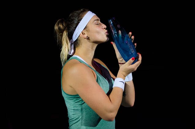 October 25, 2020, Ostrava, CZECH REPUBLIC: Aryna Sabalenka of Belarus with the winners trophy after the final of the 2020 J&T Banka Ostrava Open WTA, Tennis Damen Premier tennis tournament Ostrava CZECH REPUBLIC - ZUMAa181 20201025_zaa_a181_031 Copyright: xRobxPrangex