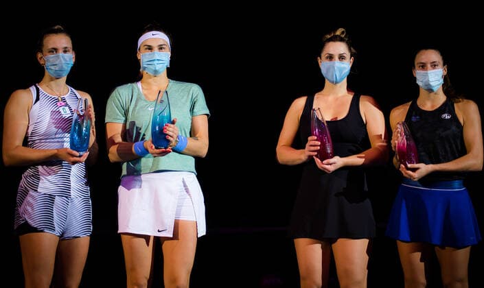 October 25, 2020, Ostrava, CZECH REPUBLIC: Aryna Sabalenka of Belarus & Elise Mertens of Belgium and Gabriela Dabrowski of Canada & Luisa Stefani of Brazil with their trophies at the doubles trophy ceremony at the 2020 J&T Banka Ostrava Open WTA, Tennis Damen Premier tennis tournament Ostrava CZECH REPUBLIC - ZUMAa181 20201025_zaa_a181_116 Copyright: xRobxPrangex