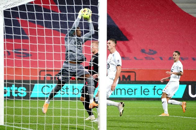 Mike Maignan (Lille) FOOTBALL : OGC Nice vs Lille - Nice - 25 10 2020 NorbertScanella PanoramiC 