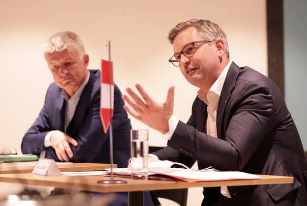 TENNIS - ATP, Tennis Herren Erste Bank Open VIENNA,AUSTRIA,26.OCT.20 - TENNIS - ATP World Tour, Erste Bank Open, press conference, PK, Pressekonferenz Image shows managing director Thomas Schweda and president Magnus Brunner (OETV). GEPAxpictures xWalterxLuger