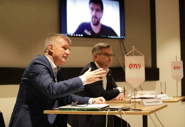 TENNIS - ATP, Tennis Herren Erste Bank Open VIENNA,AUSTRIA,26.OCT.20 - TENNIS - ATP World Tour, Erste Bank Open, press conference, PK, Pressekonferenz Image shows managing director Thomas Schweda and president Magnus Brunner (OETV). GEPAxpictures xWalterxLuger