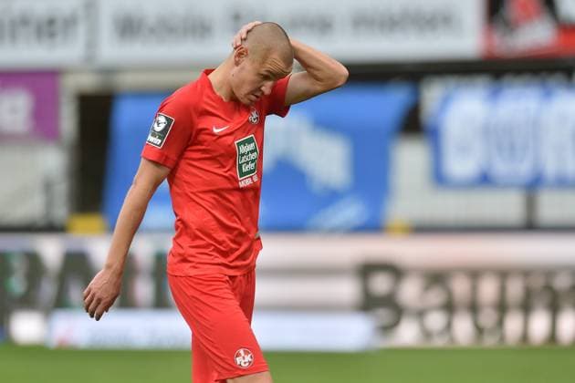 Fußball - 3. Liga - 07. Spieltag - SV Meppen - 1. FC Kaiserslautern am 24.10.2020 in der Hänsch-Arena in Meppen Adam Hlousek (1. FC Kaiserslautern) unzufrieden, enttäuscht, enttaeuscht, niedergeschlagen. *** Football 3 Liga 07 Matchday SV Meppen 1 FC Kaiserslautern on 24 10 2020 in the Hänsch Arena in Meppen Adam Hlousek 1 FC Kaiserslautern dissatisfied, disappointed, disappointed, depressed MT