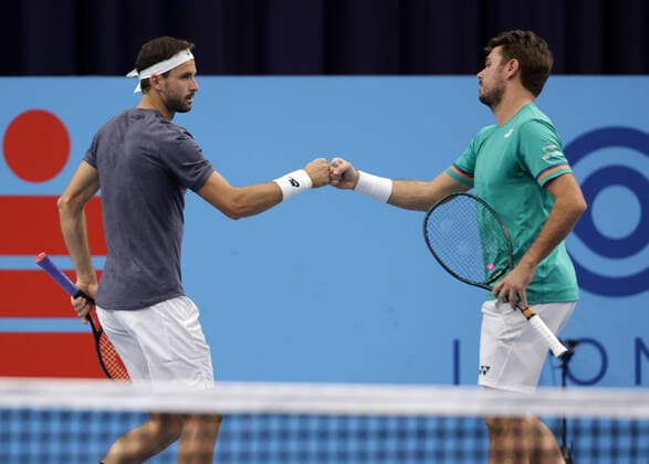 TENNIS - ATP, Tennis Herren Erste Bank Open VIENNA,AUSTRIA,26.OCT.20 - TENNIS - ATP World Tour, Erste Bank Open. Image shows Grigor Dimitrov (BUL) and Stan Wawrinka (SUI). GEPAxpictures xWalterxLuger
