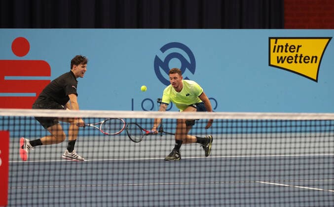 TENNIS - ATP, Tennis Herren Erste Bank Open VIENNA,AUSTRIA,26.OCT.20 - TENNIS - ATP World Tour, Erste Bank Open. Image shows Dominic Thiem and Dennis Novak (AUT). GEPAxpictures xWalterxLuger