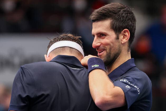 TENNIS - ATP, Tennis Herren Erste Bank Open VIENNA,AUSTRIA,27.OCT.20 - TENNIS - ATP World Tour, Erste Bank Open. Image shows Filip Krajinovic and Novak Djokovic (SRB). GEPAxpictures xChristianxWalgram