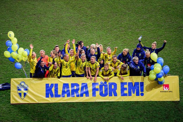 Bilder des Jahres 2020, Sport 10 Oktober Sport Themen der Woche KW44 Sport Bilder des Tages 201027 Players of Sweden celebrate after the UEFA Women s EURO Qualifier, EM, Europameisterschaft football match between Sweden and Iceland on October 27, 2020 in Gothenburg. Photo: Mathias Bergeld BILDBYRAN COP 200 MB0045 fotboll football soccer fotball em-kval kval uefa women s euro qualifier qualifier sverige sweden iceland dam bbeng jubel *** 201027 Players of Sweden celebrate after the UEFA Women s Euro Qualifier football match between Sweden and Iceland on October 27, 2020 in Gothenburg Photo Mathias Bergeld BILDBYRAN COP 200 MB0045 fotboll football soccer fotball em kval kval uefa women s euro qualifier qualifier sverige sweden iceland dam bbeng jubel,  Copyright: MATHIASxBERGELD BB201027MB059