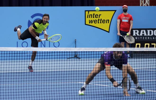 Sport Bilder des Tages TENNIS - ATP, Tennis Herren Erste Bank Open VIENNA,AUSTRIA,28.OCT.20 - TENNIS - ATP World Tour, Erste Bank Open. Image shows Raven Klaasen (RSA) and Jean-Julien Rojer (NED). GEPAxpictures xWalterxLuger