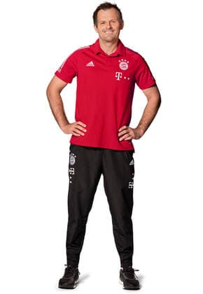 FOOTBALL 1 BUNDESLIGA SEASON 2020 2021 26 10 2020 Photo shoot FC Bayern Muenchen Goalkeeping coach Toni Tapalovic PHOTO: FC Bayern München Pool via ULMER Press Photo Agency xxNOxMODELxRELEASExx Football 1 Bundesliga 2020 2021 Photo shoot at FC Bayern Muenchen