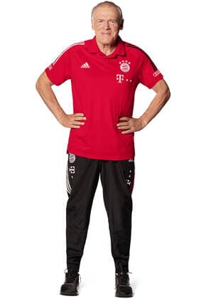 FOOTBALL 1 BUNDESLIGA SEASON 2020 2021 26 10 2020 Photo session FC Bayern Muenchen Co-Trainer Hermann Gerland PHOTO: FC Bayern München Pool via ULMER Press Photo Agency xxNOxMODELxRELEASExx Football 1 Bundesliga 2020 2021 Photo session at FC Bayern Muenchen