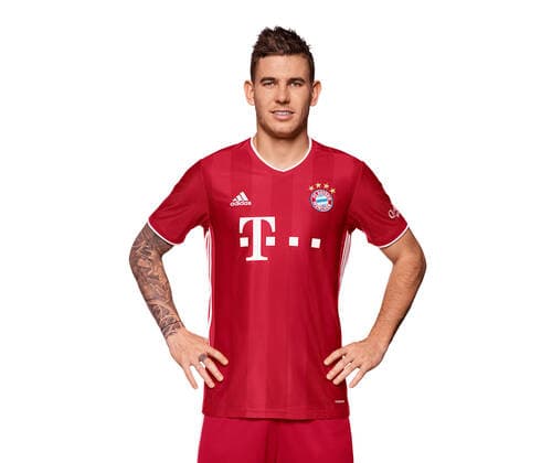 FOOTBALL 1 BUNDESLIGA SEASON 2020 2021 26 10 2020 Photo session FC Bayern Muenchen Lucas Hernandez PHOTO: FC Bayern München Pool via ULMER Press Photo Agency xxNOxMODELxRELEASExx Football 1 Bundesliga 2020 2021 Photo session at FC Bayern Muenchen