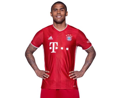 FOOTBALL 1 BUNDESLIGA SEASON 2020 2021 26 10 2020 Photo session FC Bayern Muenchen Douglas Costa PHOTO: FC Bayern München Pool via ULMER Press Photo Agency xxNOxMODELxRELEASExx Football 1 Bundesliga 2020 2021 Photo session at FC Bayern Muenchen