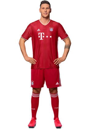 FOOTBALL 1 BUNDESLIGA SEASON 2020 2021 26 10 2020 Photo session FC Bayern Muenchen Niklas Suele PHOTO: FC Bayern München Pool via ULMER Press Photo Agency xxNOxMODELxRELEASExx Football 1 Bundesliga 2020 2021 Photo session at FC Bayern Muenchen