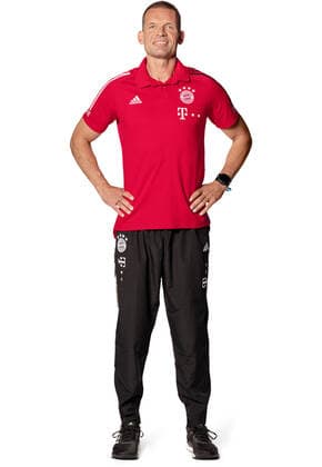 FOOTBALL 1 BUNDESLIGA SEASON 2020 2021 26 10 2020 Photo session FC Bayern Muenchen fitness trainer Dr Holger Broich PHOTO: FC Bayern München Pool via ULMER Press Photo Agency xxNOxMODELxRELEASExx Football 1 Bundesliga 2020 2021 Photo session at FC Bayern Muenchen