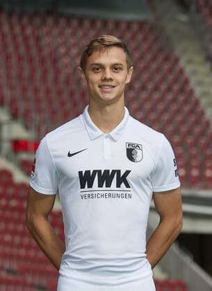 Robert Gumny, FC Augsburg 1907 1 BL, portrait date 2020 2021,