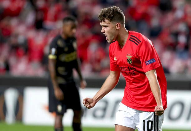 (201030) -- LISBON, Oct. 30, 2020 -- Luca Waldschmidt of Benfica celebrates after scoring a goal during the UEFA Europa League Group D football match between Benfica and Standard Liege at the Luz stadium in Lisbon, Portugal on Oct. 29, 2020. (Photo by Pedro Fiuza Xinhua) (SP)PORTUGAL-LISBON-FOOTBALL-UEFA EUROPA LEAGUE-SL BENFICA VS STANDARD LIEGE PetroxFiuza 