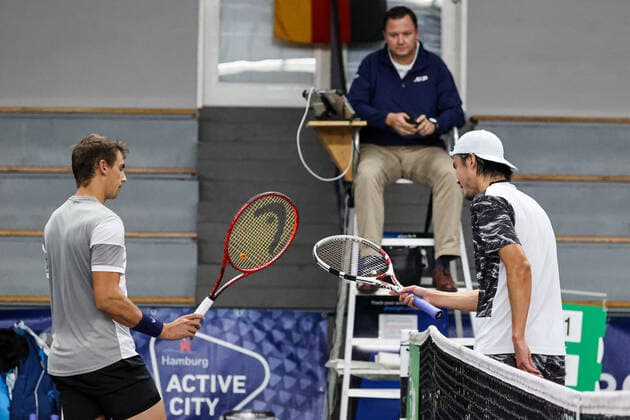 In the picture Henri Laaksonen SUI 6 and Taro Daniel JPN 2 TENNIS CHALLENGER HAMBURG presented by TANNENHOF, Hamburg, DTB Base Hamburg, 30 10 2020,