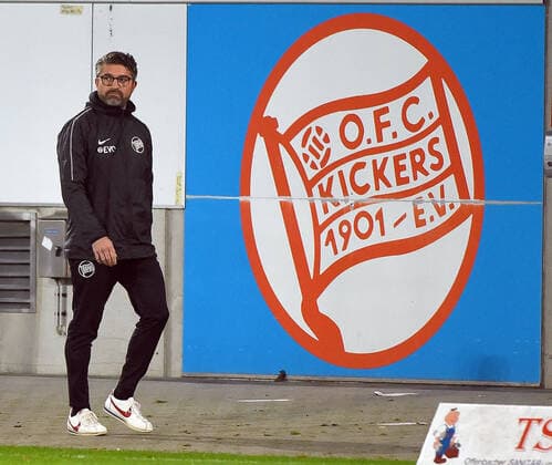 30 10 2020, xhbx, Fussball Regionalliga Suedwest, Offenbacher Kickers TSV Schott Mainz emspor, v l Trainer Angelo Barletta Offenbacher Kickers DFL DFB REGULATIONS PROHIBIT ANY USE OF PHOTOGRAPHS as IMAGE SEQUENCES and or QUASI VIDEO Offenbach am Main