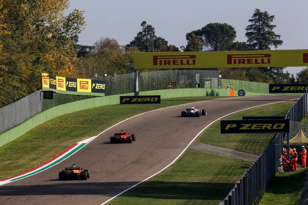 Motorsports FIA Formula One World Championship 2020, Grand Prix of Emilia Romagna, 55 Carlos Sainz ESP, McLaren F1 Team , 5 Sebastian Vettel GER, Scuderia Ferrari Mission Winnow , 18 Lance Stroll CAN, BWT Racing Point F1 Team , Imola Italy