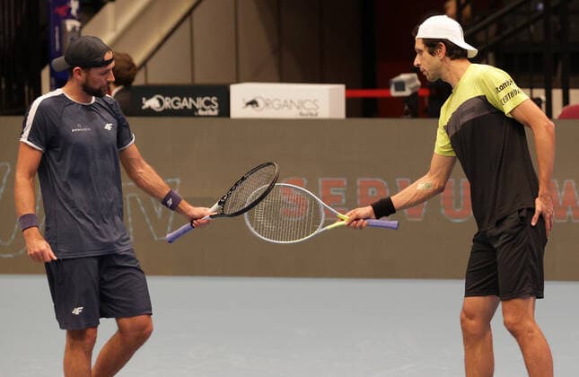 TENNIS - ATP, Tennis Herren Erste Bank Open VIENNA,AUSTRIA,31.OCT.20 - TENNIS - ATP World Tour, Erste Bank Open. Image shows Lukasz Kubot (POL) and Marcelo Melo (BRA). GEPAxpictures xWalterxLuger