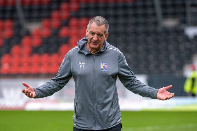 Goalkeeping coach Eike Immel TSV Eintracht Stadtallendorf Germany, Aspach, 01 11 2020, football, Regionalliga Suedwest SG Sonnenhof Grossaspach vs TSV Eintracht Stadtallendorf, season 2020 2021, 12 matchday, WirmachenDruck Arena photo A2 photo agency Peter Hartenfelser