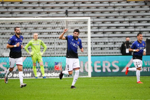 JOIE - FAIR PLAY - 08 PIERRE LEES MELOU (NICE) FOOTBALL : Angers vs Nice - Ligue 1 Uber Eats - 01 11 2020 FEP Panoramic 