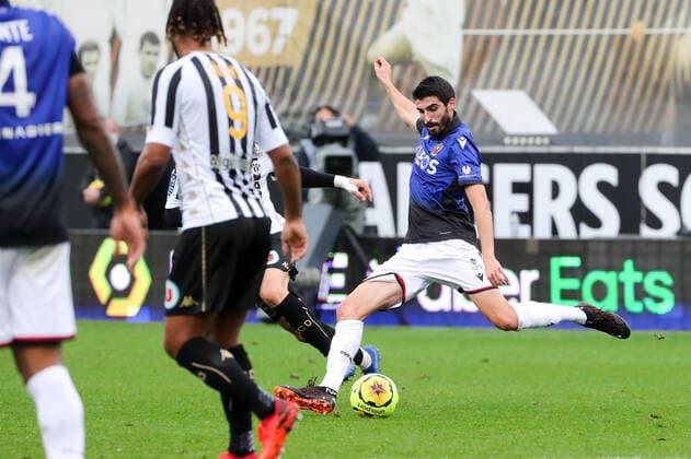 08 PIERRE LEES MELOU (NICE) FOOTBALL : Angers vs Nice - Ligue 1 Uber Eats - 01 11 2020 FEP Panoramic 