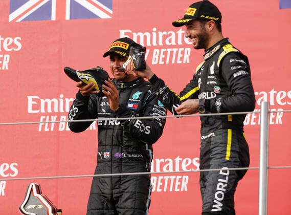 Motorsports FIA Formula One World Championship 2020, Grand Prix of Emilia Romagna, 44 Lewis Hamilton GBR, Mercedes AMG Petronas Formula One Team , 3 Daniel Ricciardo AUS, Renault DP World F1 Team , Imola Italy