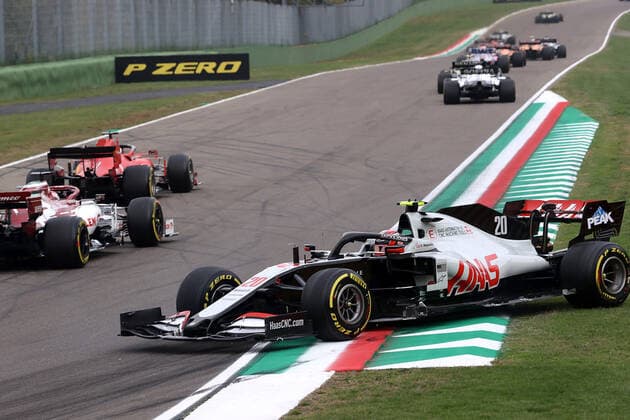 Formula 1 Emirates Gran Premio Dell emilia Romagna 2020 01 11 2020, Autodromo Enzo e Dino Ferrari, Imola, Formula 1 Emirates Gran Premio Dell emilia Romagna 2020 , in the picture collision between Sebastian Vettel GER 5 , Scuderia Ferrari and Kevin Magnussen DNK 20 , Haas F1 Team nordphotoxBratic nph00250