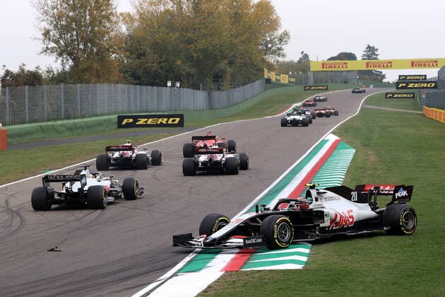 Formula 1 Emirates Gran Premio Dell emilia Romagna 2020 01 11 2020, Autodromo Enzo e Dino Ferrari, Imola, Formula 1 Emirates Gran Premio Dell emilia Romagna 2020 , in the picture collision between Sebastian Vettel GER 5 , Scuderia Ferrari and Kevin Magnussen DNK 20 , Haas F1 Team nordphotoxBratic nph00250