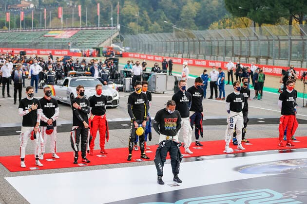 Motorsports FIA Formula One World Championship 2020, Grand Prix of Emilia Romagna, F1 drivers on the grid in support of the Black Lives Matter movement against racism, 44 Lewis Hamilton GBR, Mercedes AMG Petronas Formula One Team , Imola Italy
