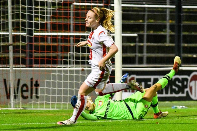Amber Barett Köln, 22 scores the goal to 1 0, goal, goalscoring, action, action, game scene, cheer about a goal, cheer, goal celebration, goal celebration, celebrate the goal, goal, celebration, cheer about the goal, optimistic, Action, Action, 01 11 2020, Cologne Germany , Football, DFB Pokal Frauen, 2 Round, 1 FC Köln Bayer 04 Leverkusen, DFB DFL REGULATIONS PROHIBIT ANY USE OF PHOTOGRAPHS AS IMAGE SEQUENCES AND OR QUASI VIDEO xmhx