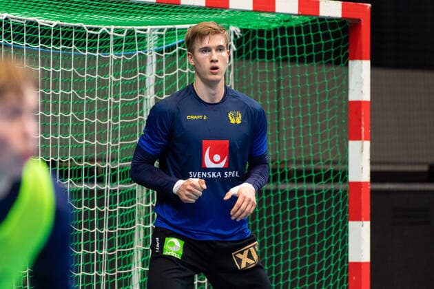 201103 Goalkeeper Tobias Thulin during a training session with the Swedish mens national handball team on 3 November 2020 in Partille,  Copyright: CARLxSANDIN BB201103CS078