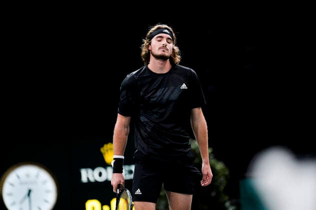 deception de Stefanos Tsitsipas (Gre) TENNIS : Rolex Paris Masters - 03 11 2020 JBAutissier Panoramic 