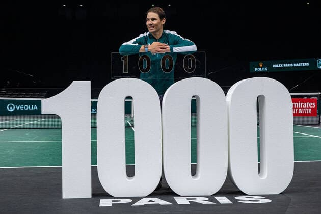 Paris, France le 4 novembre 2020 - L Espagnol Rafael NADAL signe sa 1000eme victoire sur le circuit ATP, Tennis Herren Rafael NADAL of Spain signs his 1000th victory on the professional ATP circuit, in Paris on November 4, 2020.  Copyright: xAurelienxMorissardx