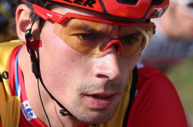 Leader of the Vuelta, Slovenian Primoz Roglic, Jumbo Visma, is seen during the 15th stage of the Spanish Cycling Vuelta, a 230.8km race from Mos, Galicia, to Puebla de Sanabria, Zamora, in Spain, 05 November 2020. 15th stage of the Spanish cycling Vuelta !ACHTUNG: NUR REDAKTIONELLE NUTZUNG!  Copyright: xKikoxHuescax(es-ES)x GRAF4552 20201105-637401805764001077