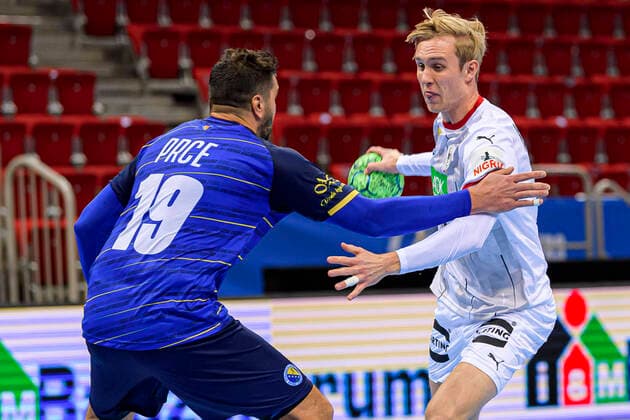Düsseldorf, Germany 05 November 2020 Men EHF EM 2022 Qualification, Group 2, Germany vs. Bosnia Herzegovina vs. li Nikola Prce Bosnia Herzegovina , Marian Michalczik Germany Fuechse Berlin Düsseldorf ISS Dome Nordrhein Westfalen Germany