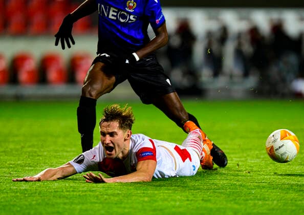 Jan Kuchta of Slavia Praha in action during the Football Europa League 3rd round group C match: Slavia Praha vs Nice in Sinobo Stadium, Prague, Czech Republic, November 5, 2020. (CTKxPhoto RomanxVondrous) CTKPhotoP202011051083801  vnd